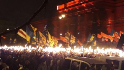 У Львові та Києві відбулися смолоскипні марші на честь Степана Бандери