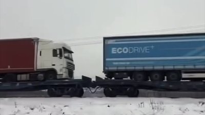 Українці знайшли спосіб вирішення проблеми на кордоні з Польщею (ВІДЕО)