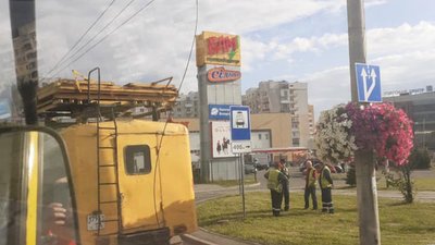 У Львові через обрив тролейбусних дротів ускладнився рух