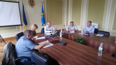 Профільна комісія ініціює звернення облради щодо підвищення штрафів для незаконних АЗС