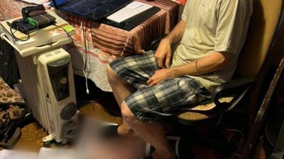 На Харківщині художник малював листівки для військ росії