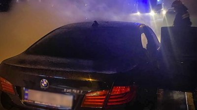 У Львові на Пулюя горів автомобіль