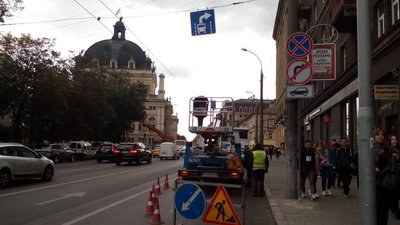Свідоме шкідництво: у Львові заборонили поворот з Чорновола на Городоцьку (ФОТО)