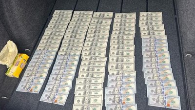 Обіцяли за 9000 доларів посприяти в перетині кордону: на Львівщині поліцейські затримали організаторів схеми