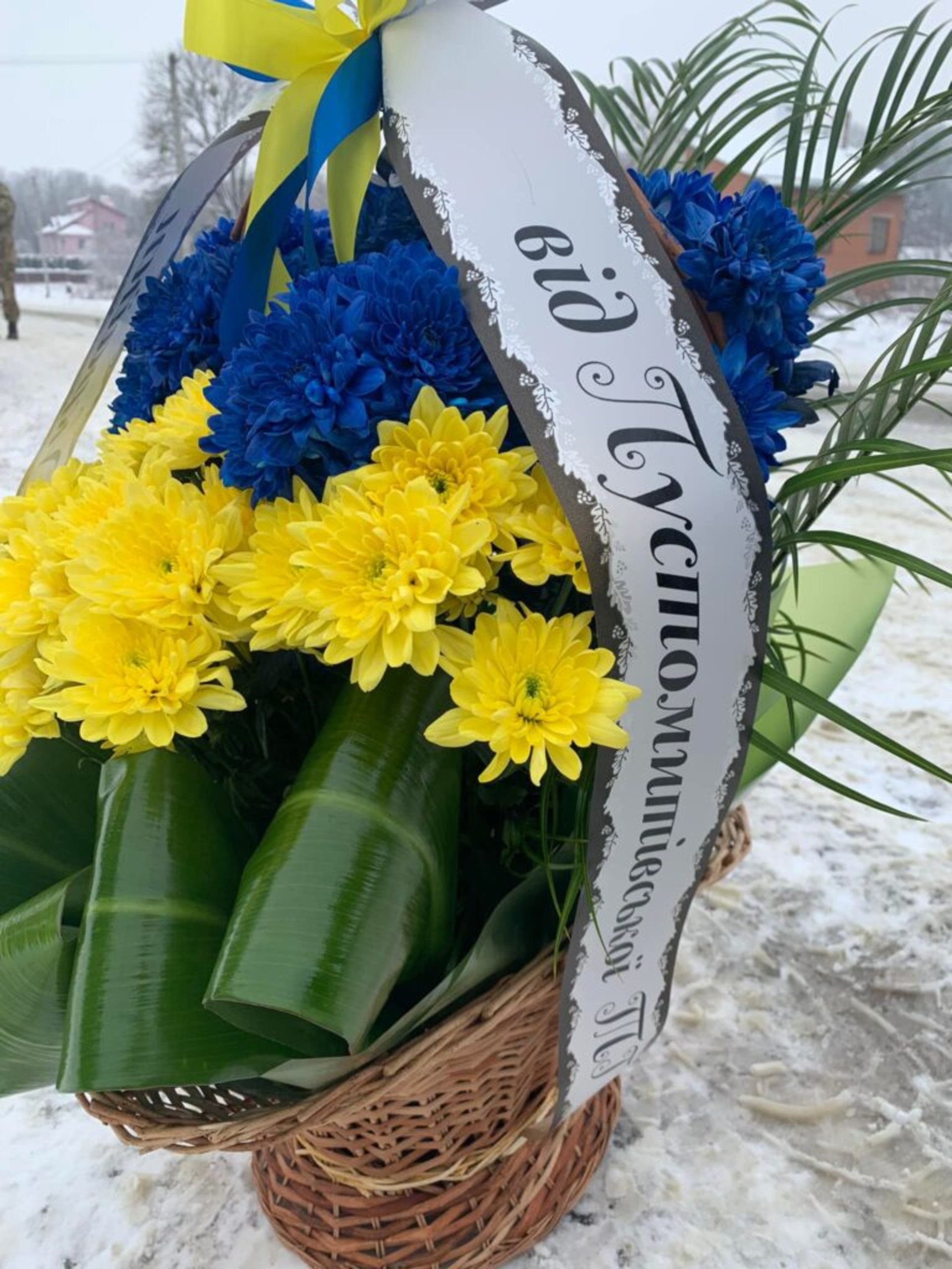 Львівщина провела в останню путь Героя України Руслана Нирова, фото Пустомитівська міська рада