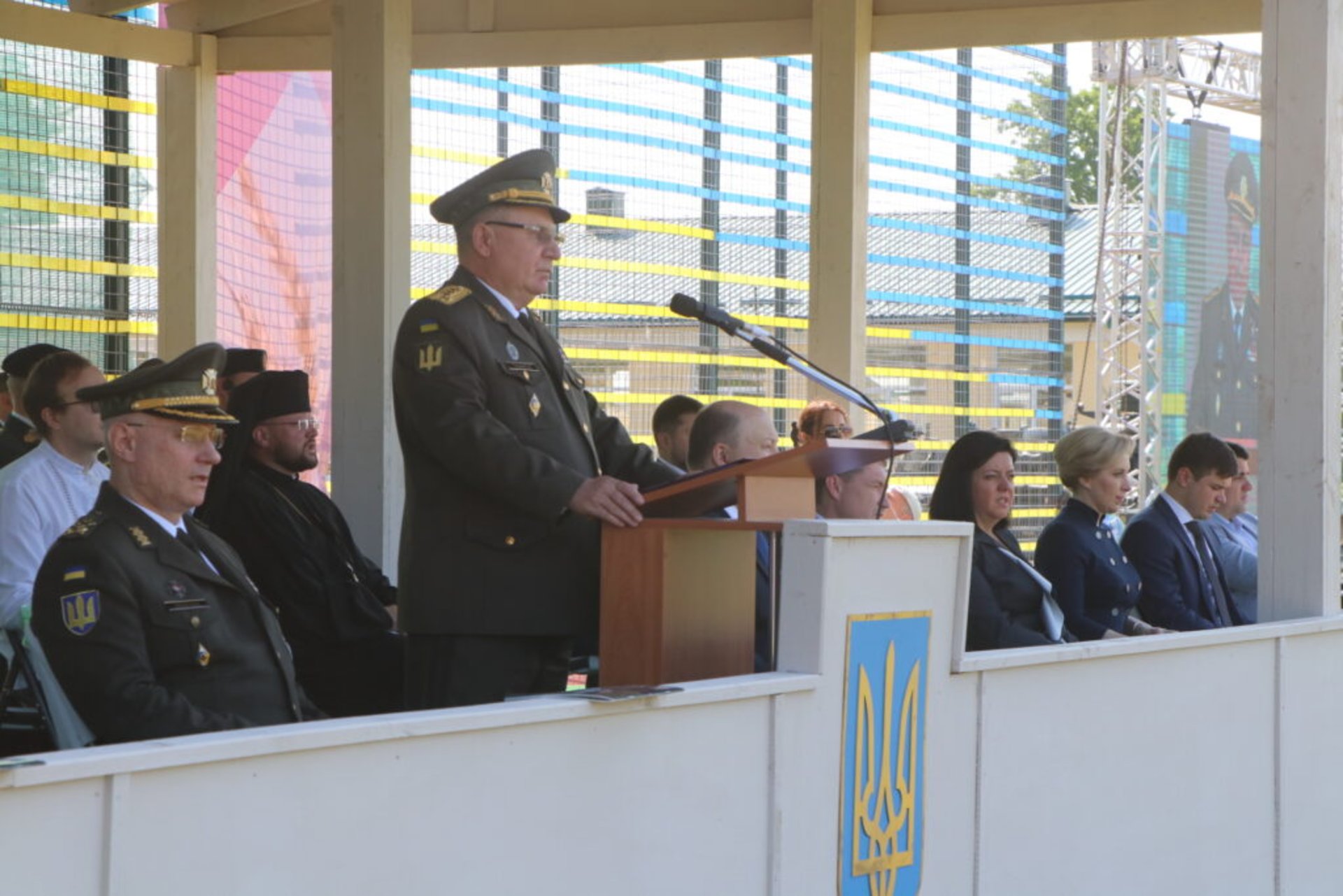 У Міжнародному центрі миротворчості та безпеки відбувся урочистий випуск молодих офіцерів, фото ЛОР