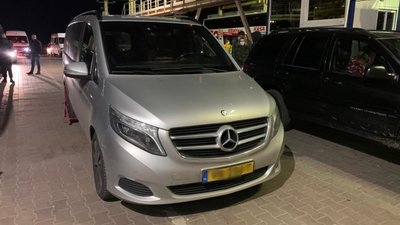 Громадяни Нідерландів та Італії намагалися в’їхати в Україну викраденими автівками (ФОТО)