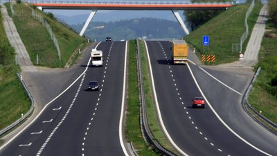 Конкурс на будівництво першої платної дороги від Львова до Польщі буде оголошено восени