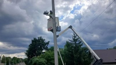На Львівщині на популярній дорозі відновили камеру фіксації порушень