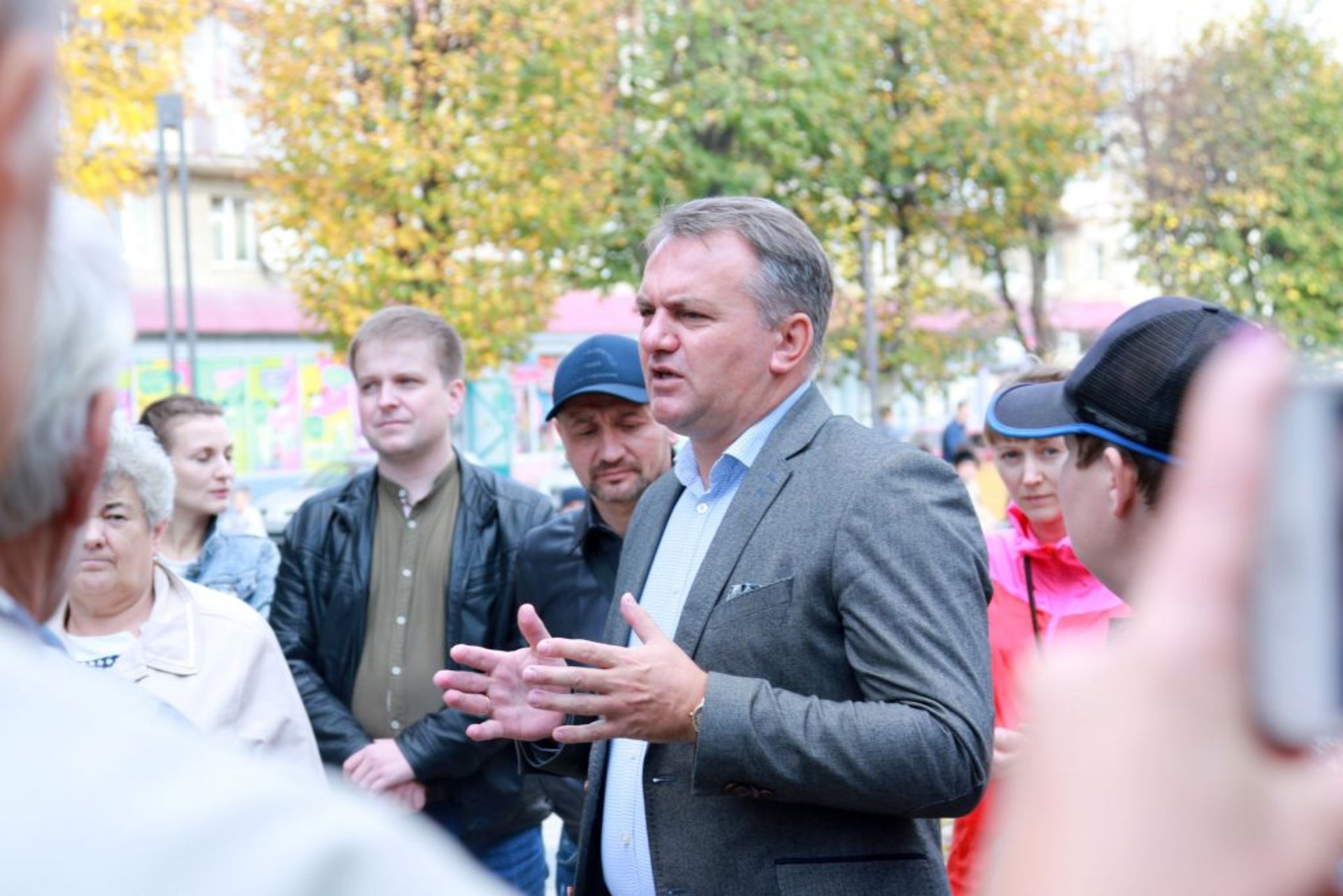 Синютка розповів усю правду про "слуг народу". Фото Четверта студія