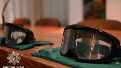 Львівські патрульні показали курсантам, що відчувають за кермом нетверезі водії