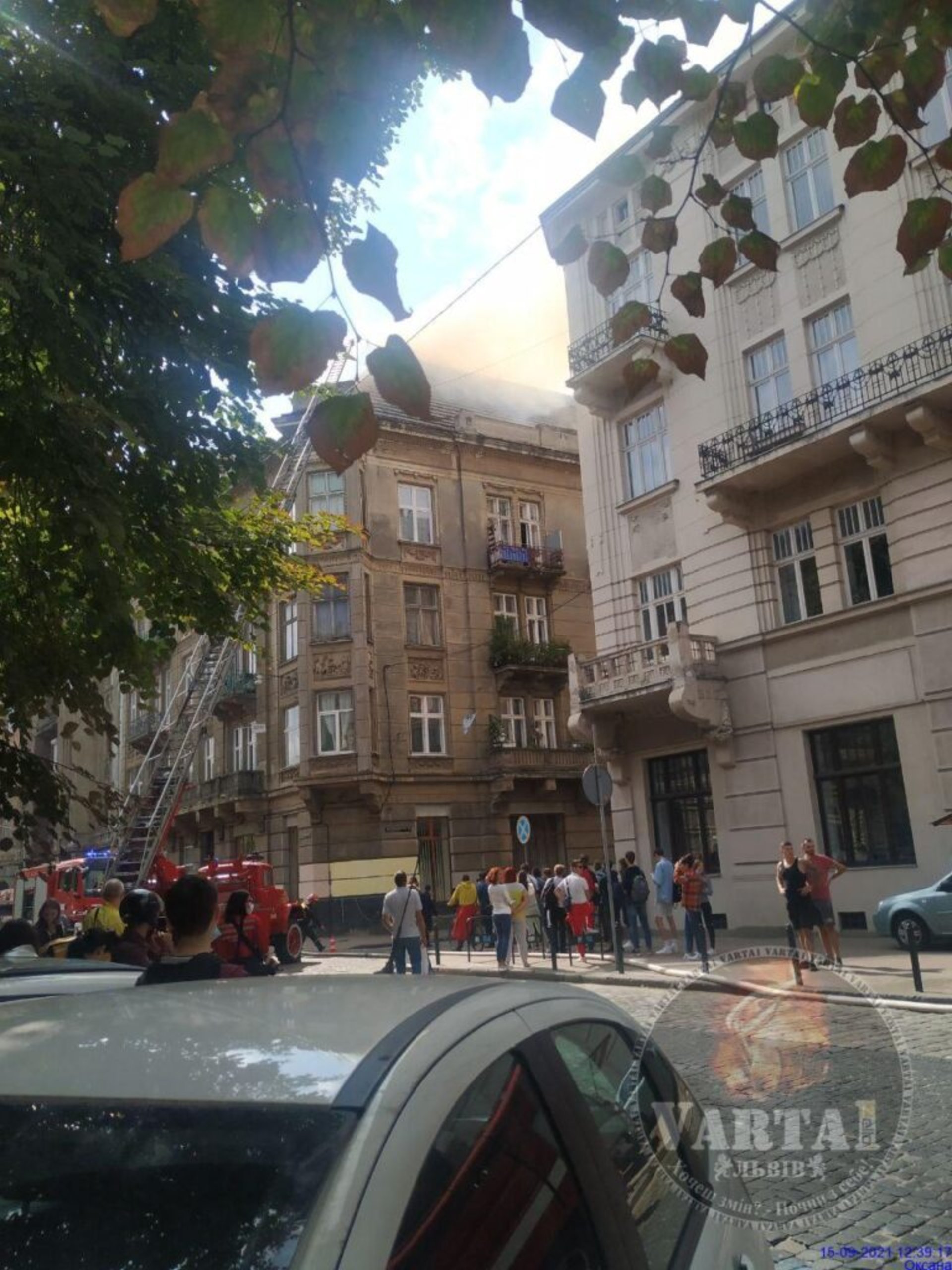 У центрі Львова через пожежу заблокований рух транспорту