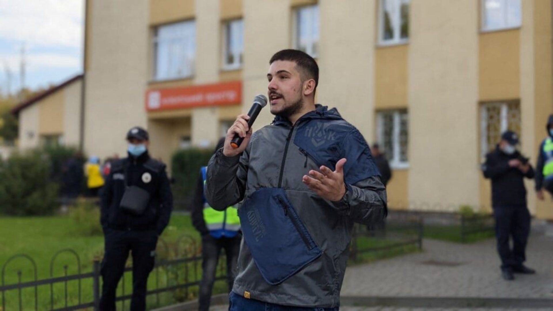 "Львівгаз" грабує нас!": Обурені львів’яни прийшли з вимогами припинення свавілля компанії, фото Нацкорпусу Львівщини