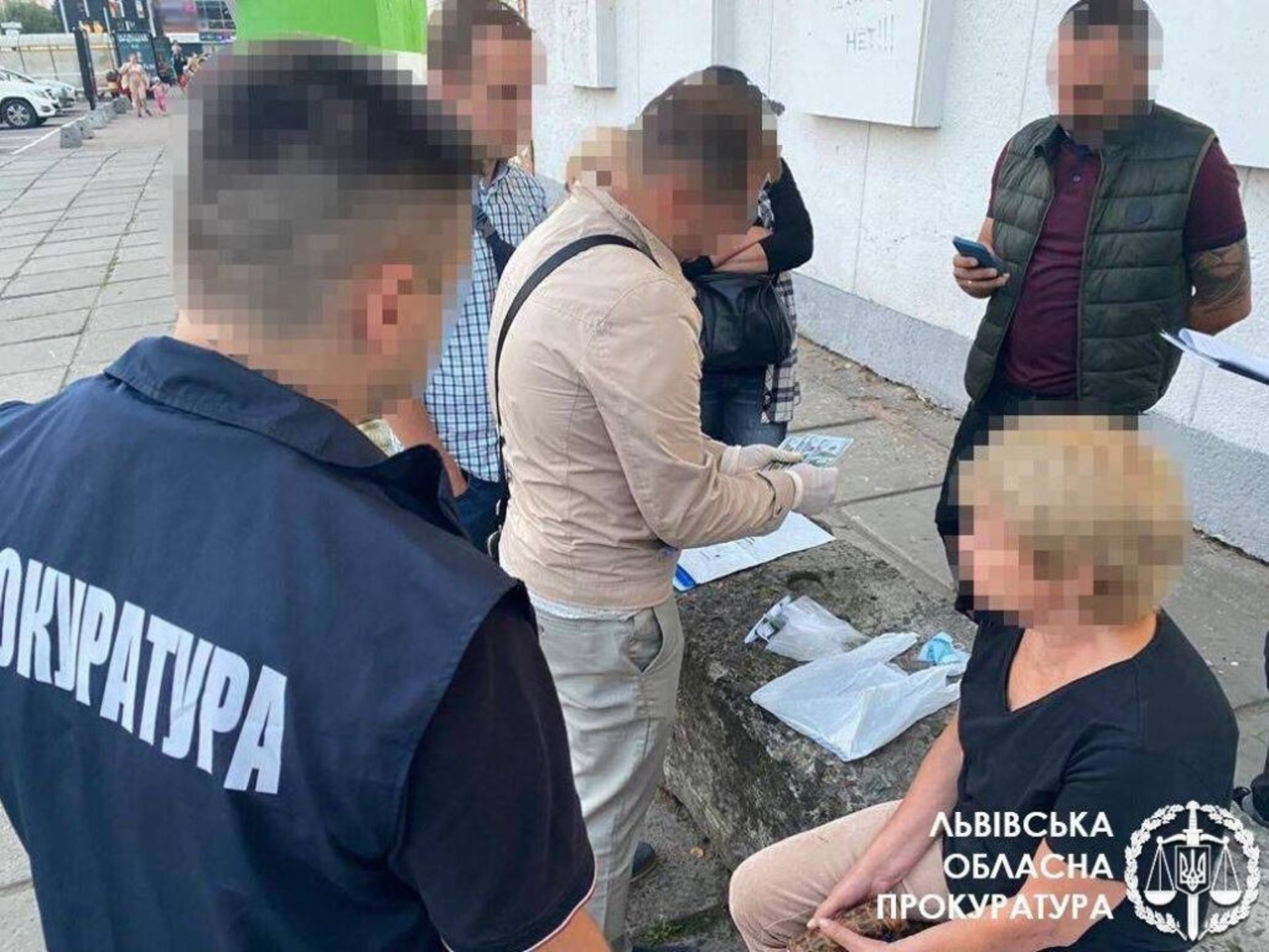Понад 20 тис дол США хабаря за виготовлення документації на будівництво