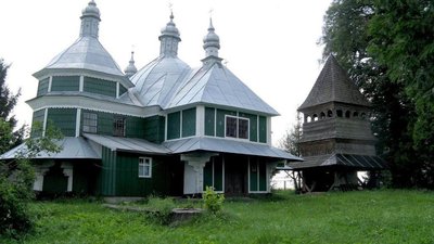 У Золочівському районі обікрали старовинну церкву