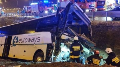 ДТП автобусів з українцями: в Польщі прокоментували повторну аварію на тій самій ділянці (ВІДЕО)