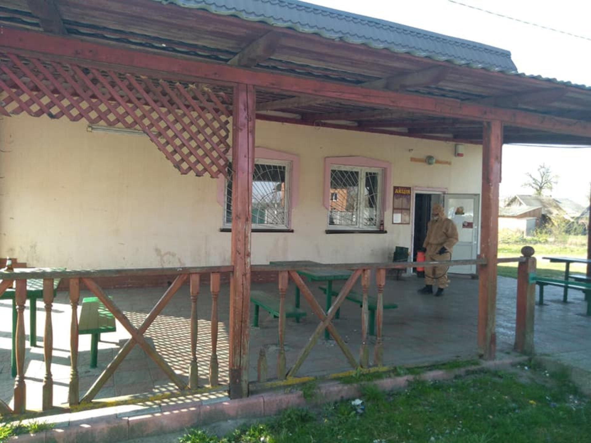 Як на Львівщині борються з вірусом. Фото: Самбірська РДА.
