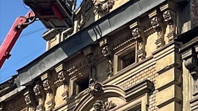 У Львові з будинку зняли небезпечні предмети