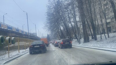 У Львові вулиці не прибирають від снігу