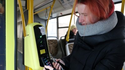 Мешканці Львова забили на електронну оплату за проїзд