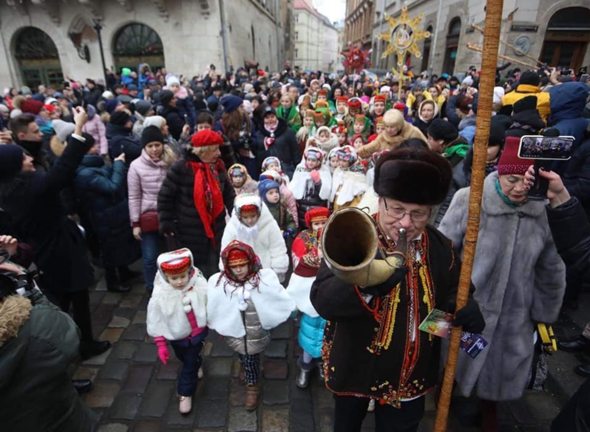 Вулицями Львова пройшла хода звіздарів. Фото Христина Процак