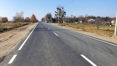 Дорогу "Шкло - Новояворівськ" капітально відремонтують до кінця