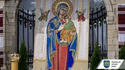 У Соборі святого Юра моляться перед іконою Матері Божої Неустанної Помочі