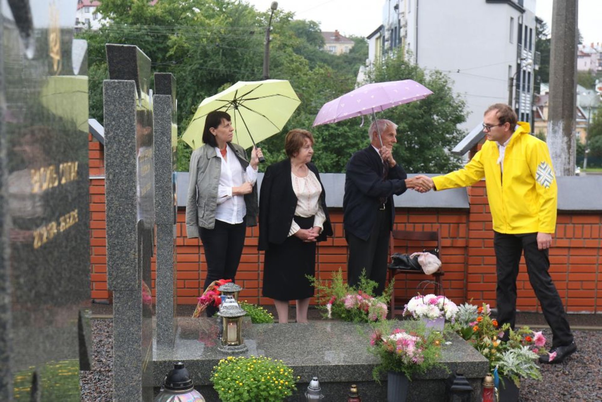 На Личаківському цвинтарі вшанували пам’ять новітніх Героїв, фото ЛМР