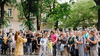 Львівська філармонія та оркестр INSO-Lviv запрошують на другий благодійний ярмарок для підтримки ЗСУ