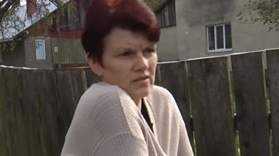 У Немирові квартиранти  примушують бабцю жити у лісі (ВІДЕО)