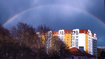 Веселка у Львові (атмосферні фото)