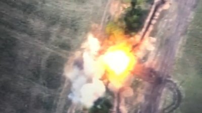 Морпіхи ліквідували ворожий Су-25 та показали, як знищують склад БК