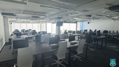 На Львівщині ліквідували 23 шахрайські кол-центри