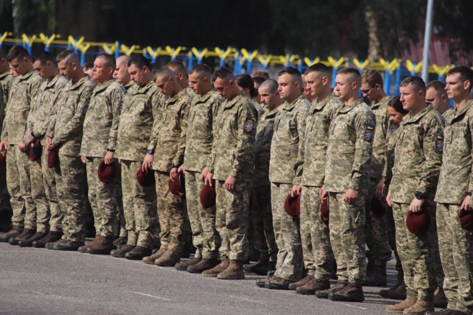 У Львові урочисто зустріли 80-ту десантно-штурмову бригаду, що повернулася із зони ООС, фото ЛОР