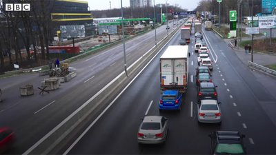 Жителі Києва почали провертатись додому (ВІДЕО)