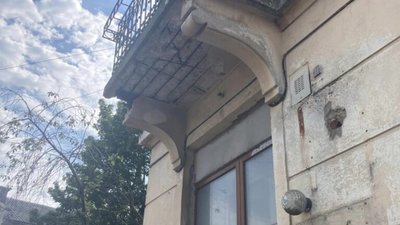 У Львові частково обвалився ще один балкон (ФОТО)