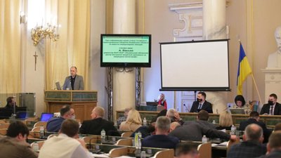 Лікарям центру екстреної медичної допомоги та медицини катастроф за січень нарахували 22,5 тисяч гривень зарплати