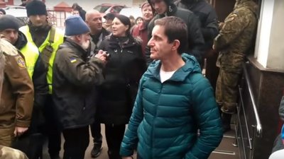 У Києві побили радника голови МВС Зоряна Шкіряка