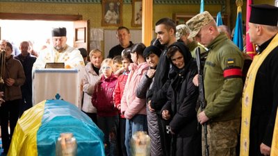 Нагуєвичі попрощались із захисником (ФОТО)