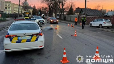 У Львові внаслідок наїзду автомобіля загинула літня жінка