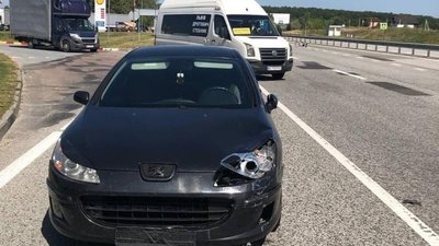 На Львівщині автомобіль збив на смерть дворічного хлопчика (ФОТО)