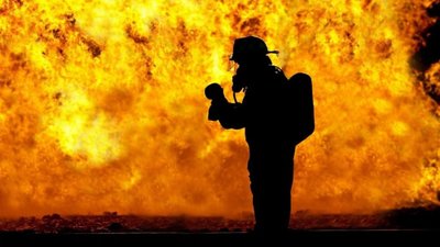 На Турківщині чоловік отримав опіки під час пожежі