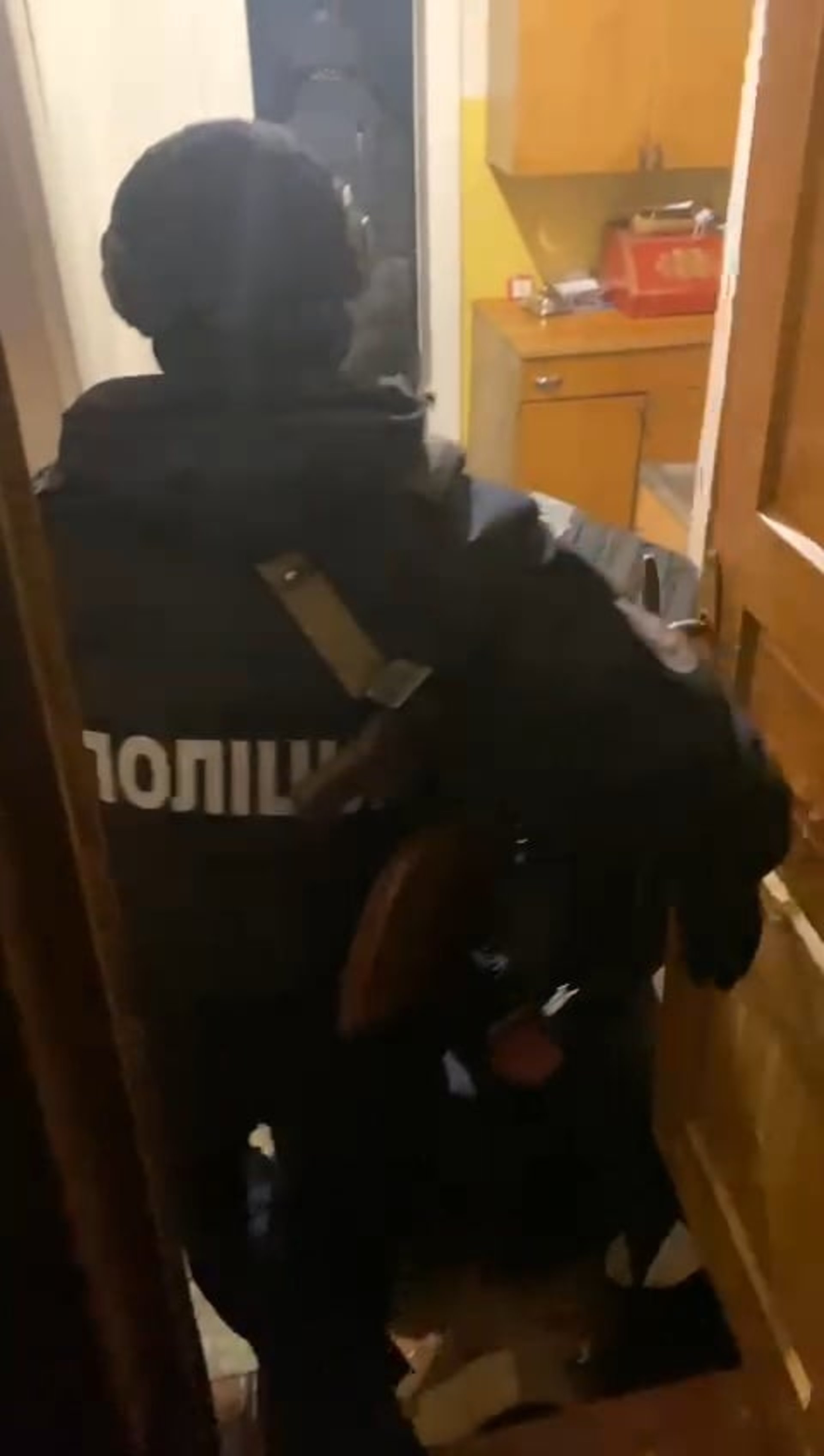 У Самборі 53-річний чоловік розповсюджував наркотики