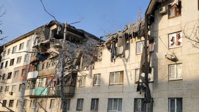 Росіяни вдарили в будівлю у Лисичанську, де переховувалися люди: є загиблі