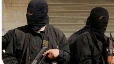 У передмісті Львова  озброєні злочинці скоїли розбійний напад: поліція оголосила план «Сирена»