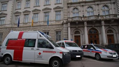 Львівщина передала на фронт автомобілі та зимову форму (ФОТО)