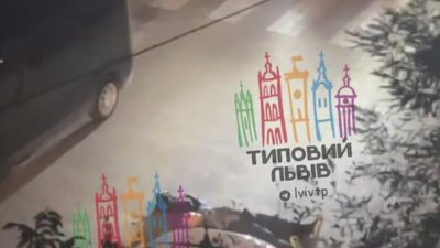 У Львові чоловік кидався під автомобілі