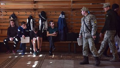 Молоді львів‘яни не хочуть йти до війська і приходять до військкоматів з адвокатами, - військовий комісар