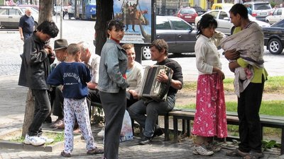 У Львові радилися, як захистити ромів