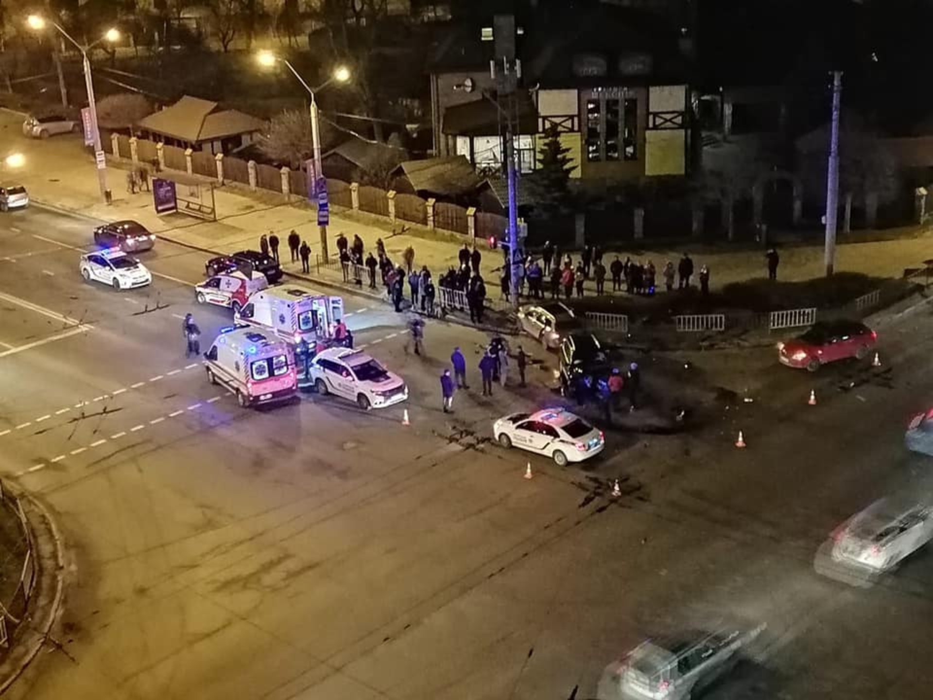 У Львові в аварії травмувалось четверо осіб. Фото Варта-1